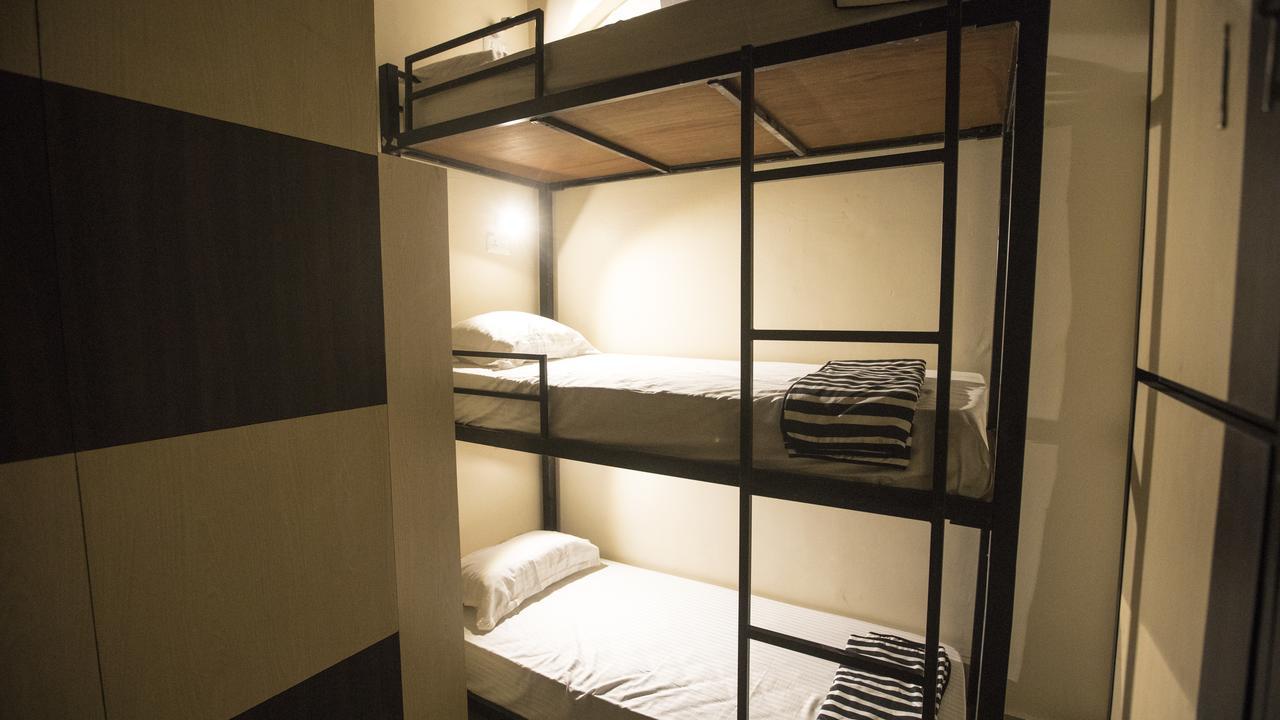 Backpackers Park Hostel Kolkata Bagian luar foto