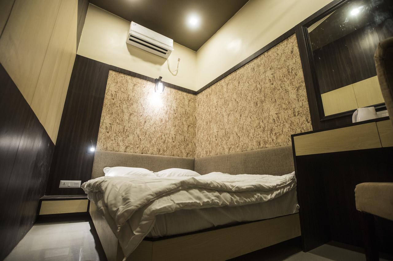 Backpackers Park Hostel Kolkata Bagian luar foto